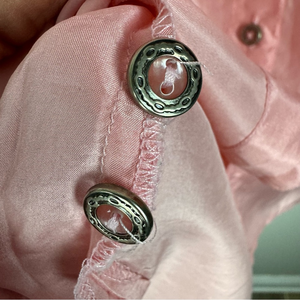 Vintage 100% Silk Blouse Button Down Light Pink Sz Medium 90's Shoulder Pads - Picture 8 of 15